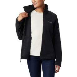 Columbia Women's Fast Trek™ II Fleece Jacket Black 12 Columbia Women's Fast Trek™ II Fleece Jacket Black -Sporty Life Shop 1465351 010 a3 presethigh res jpeg 300 dpi