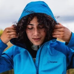 Berghaus Women's Deluge Pro Waterproof Jacket Navagio Bay / Seaport -Sporty Life Shop 4 22338fz6 l1 berghaus everyday outdoors aw21 rgb